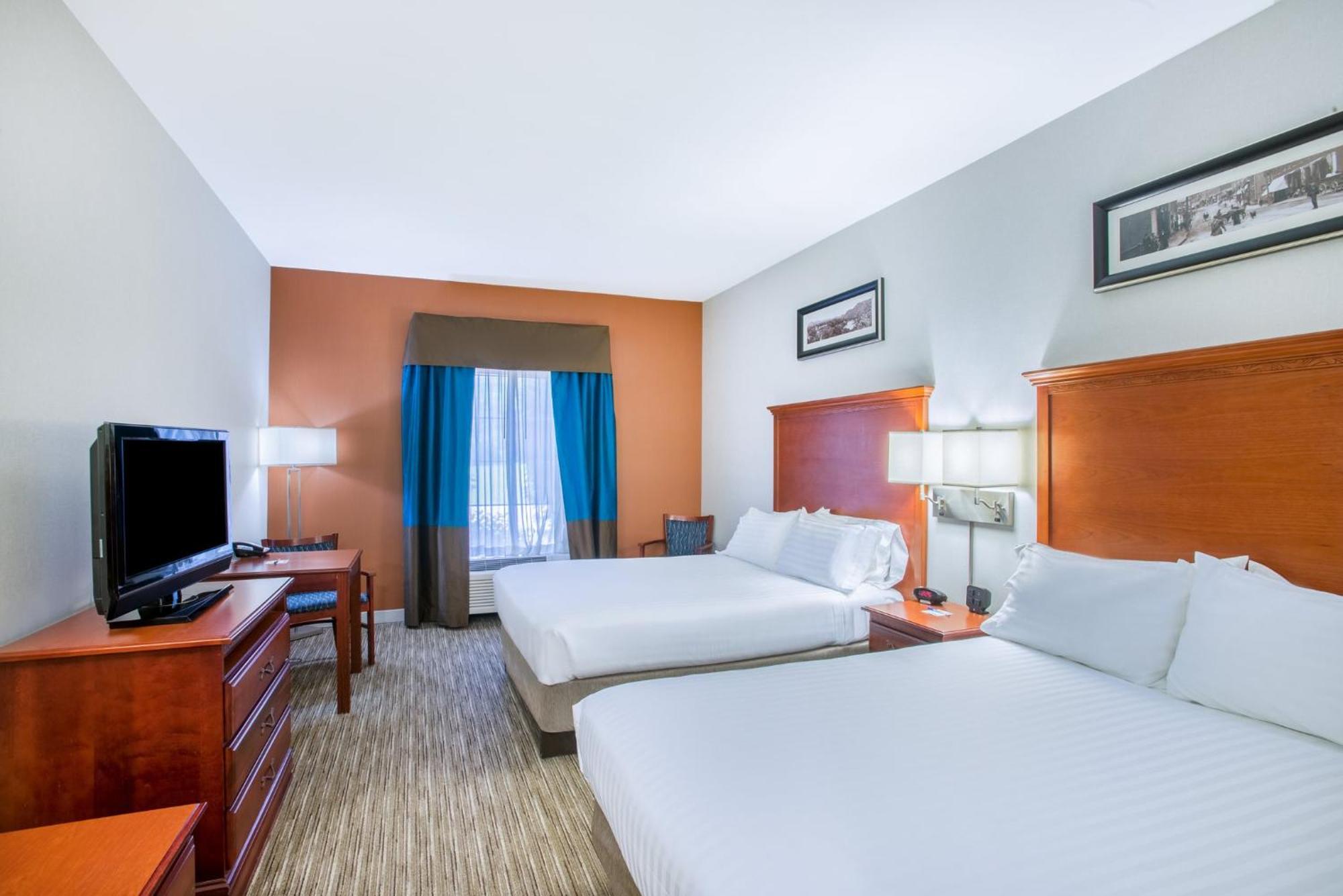 Holiday Inn Express Hotel & Suites Brattleboro By Ihg Eksteriør billede