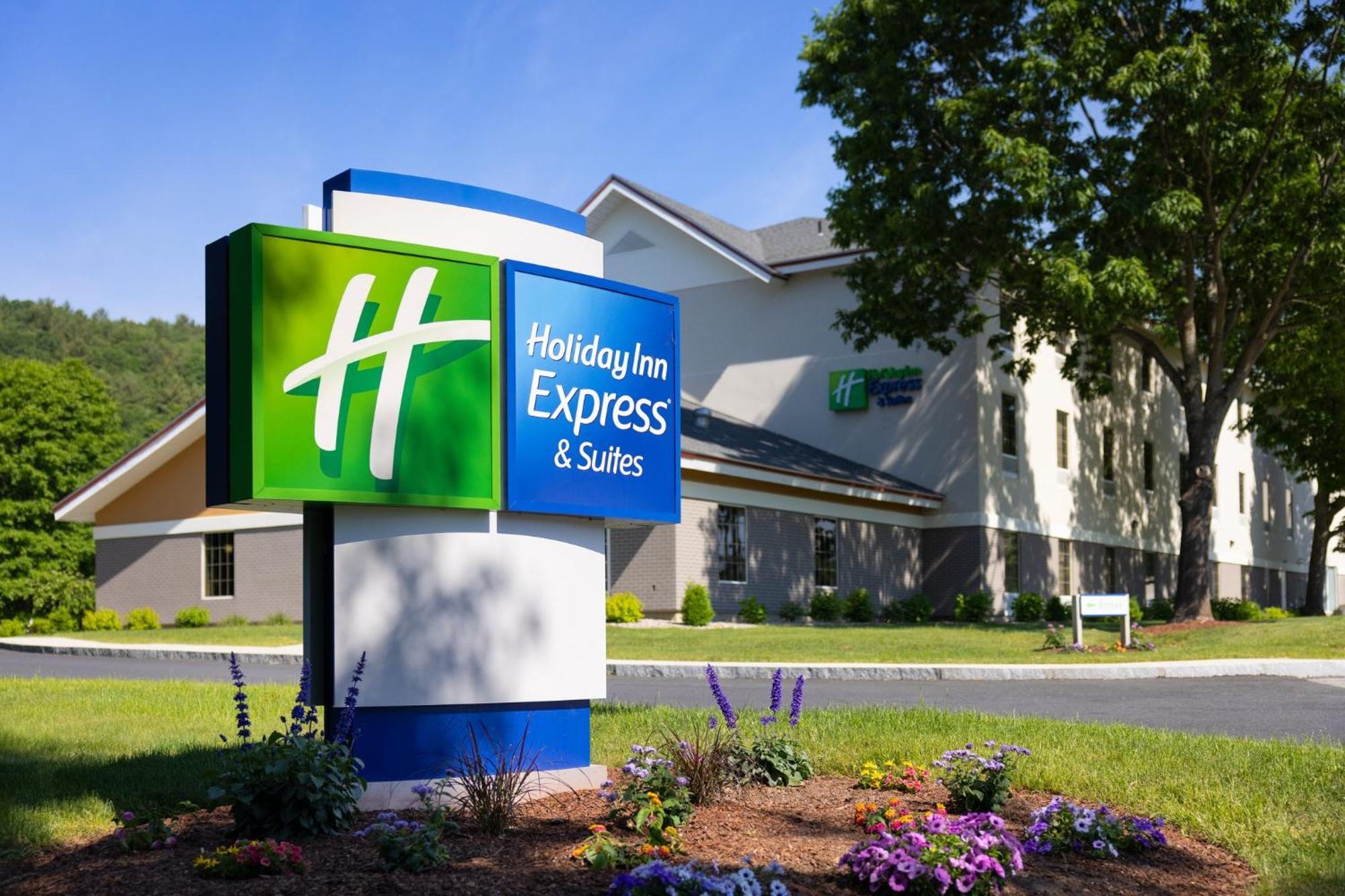 Holiday Inn Express Hotel & Suites Brattleboro By Ihg Eksteriør billede